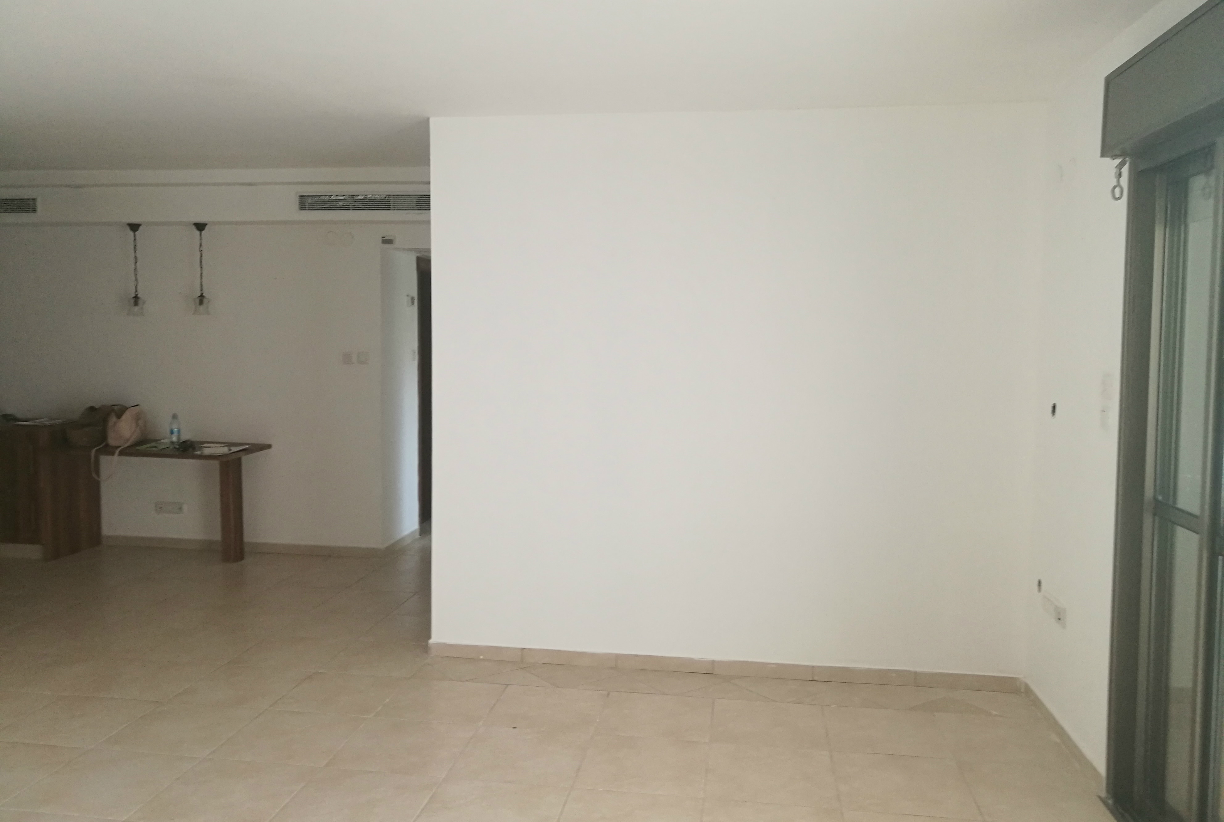 Before-סלון עינת ורועי