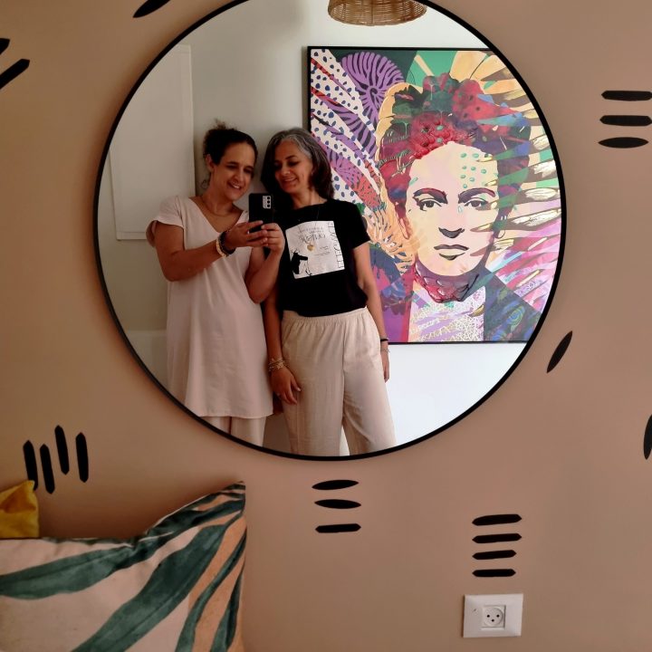 הום סטיילינג צבעוני לדירה